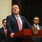 De un acuerdo inexistente con Estados Unidos a fuertes presiones para bombardear