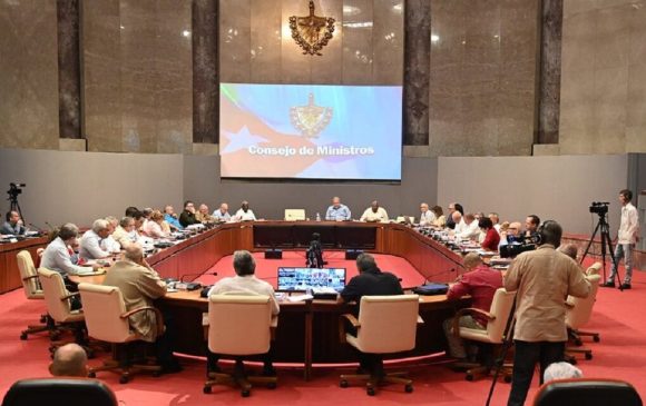 Reunion-del-Consejo-de-Ministros.-Foto-Estudios-Revolucion-1020x642-1-580x365