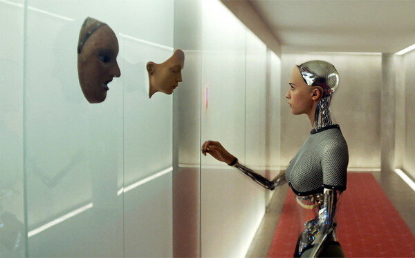 Robot-pelicula-Ex-machina