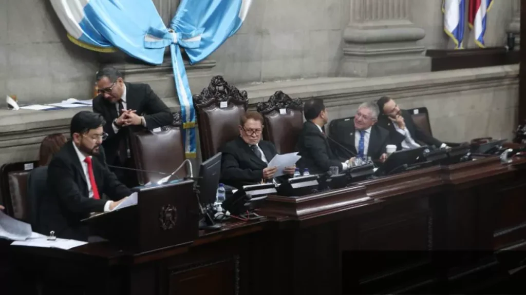 congreso-ley-antilavado-guatemala-2026-h2-3058879903