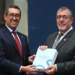 Arévalo recula ante la oligarquía
